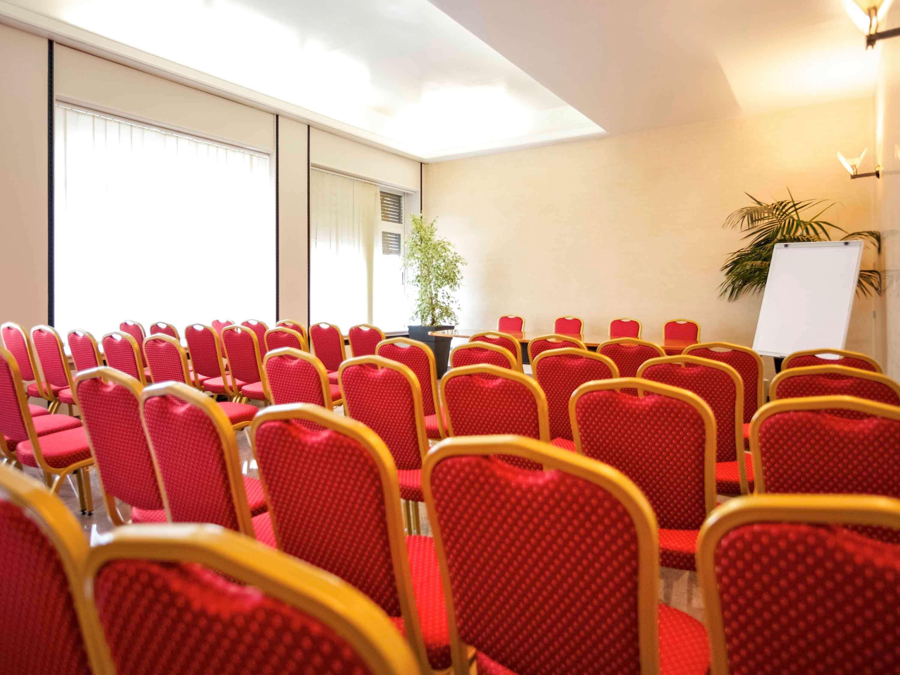 Ibis Styles Parma Toscanini Luaran gambar
