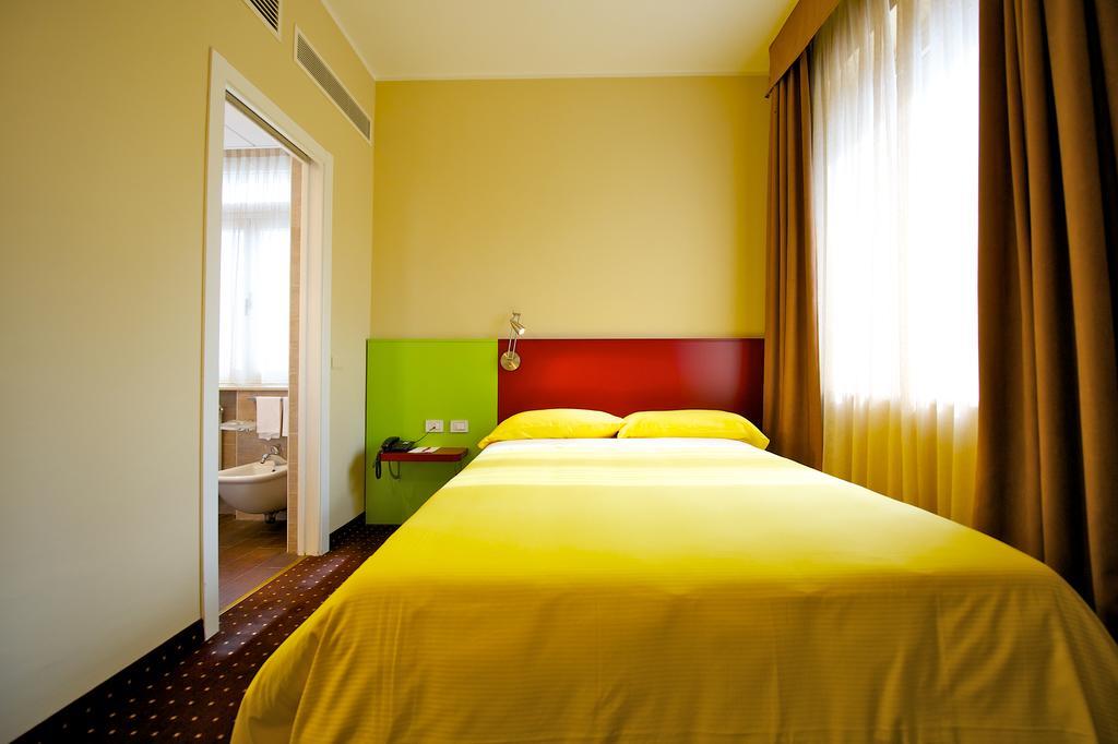Ibis Styles Parma Toscanini Luaran gambar
