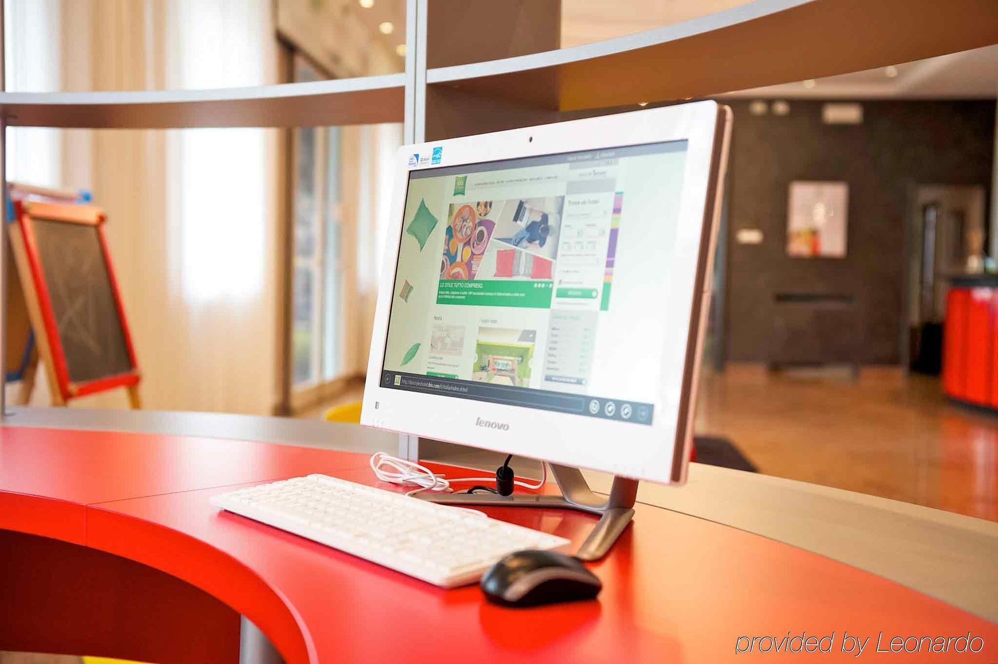 Ibis Styles Parma Toscanini Luaran gambar