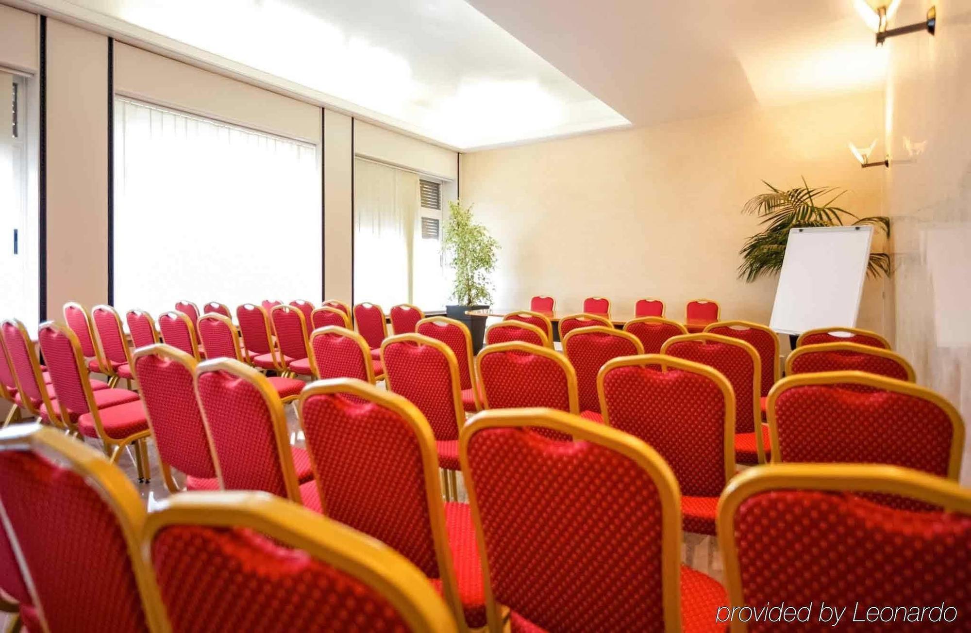 Ibis Styles Parma Toscanini Luaran gambar