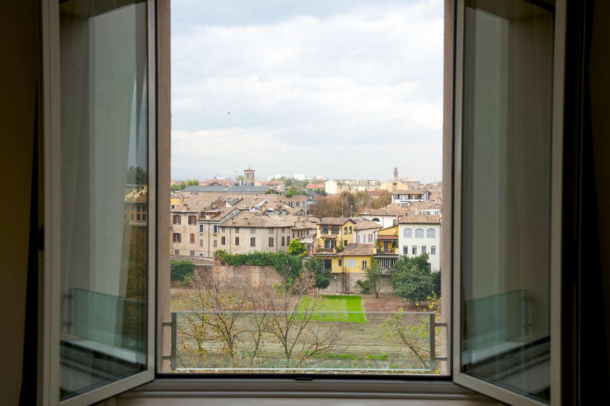 Ibis Styles Parma Toscanini Luaran gambar